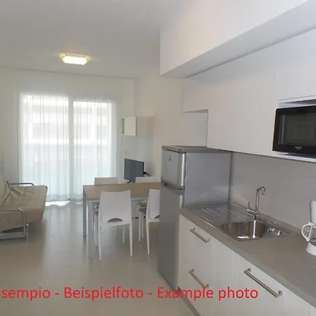 Apartment Ferienwohnung Fuer 5 Personen Ca 40 Qm In Bibione, Adriakueste Italien Und Umgebung - B63165 Bibione